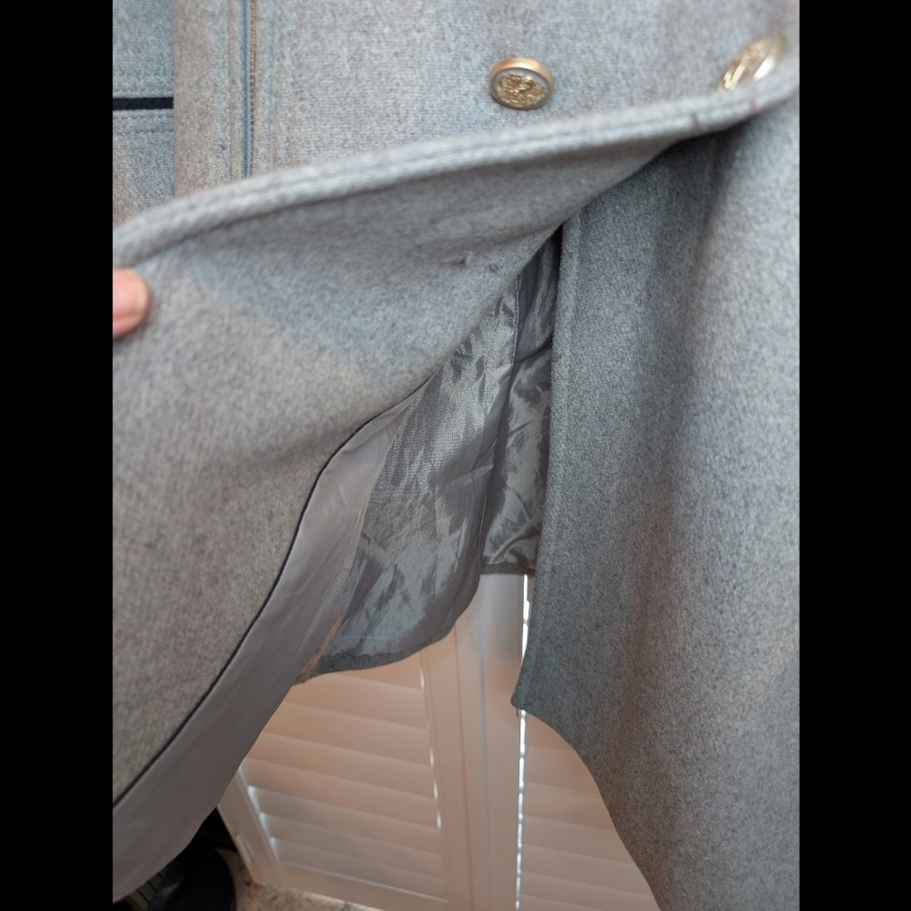 Vince Camuto Grey Wool Blend Double-Breasted Coat – Size Small - Picture 10 of 16